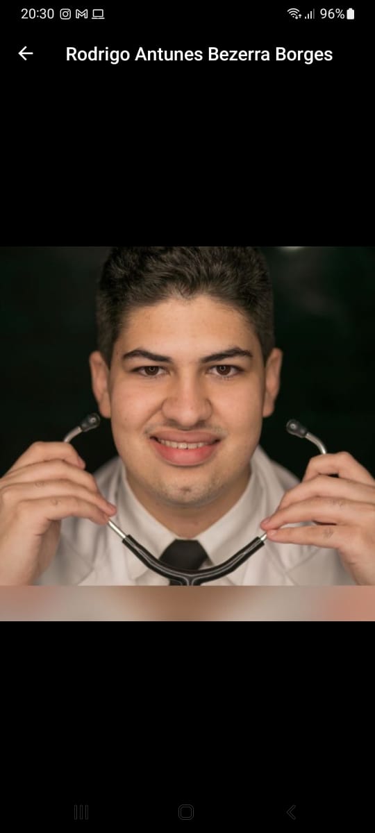 Dr. Rodrigo Antunes B. Borges - Médico